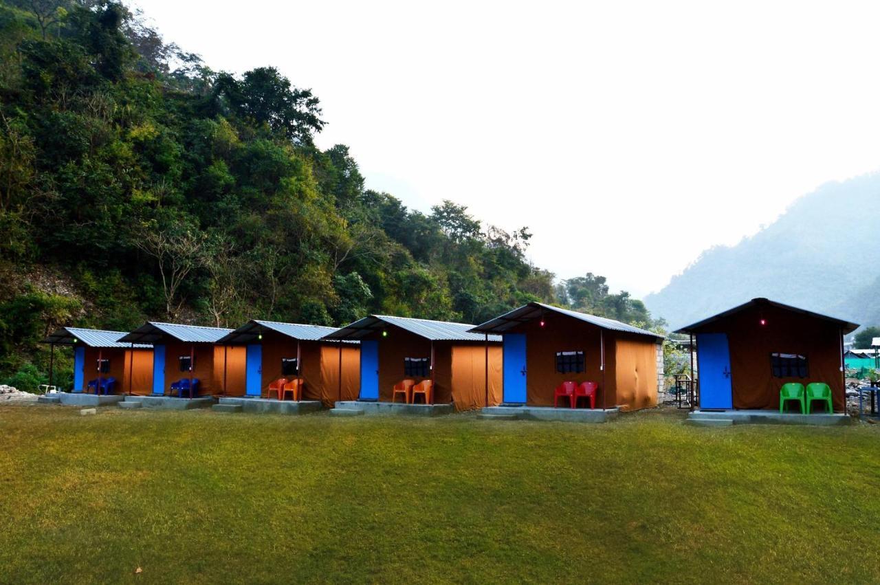 Riverside Glamping By Stayapart X Elephant Brook Bijni Esterno foto