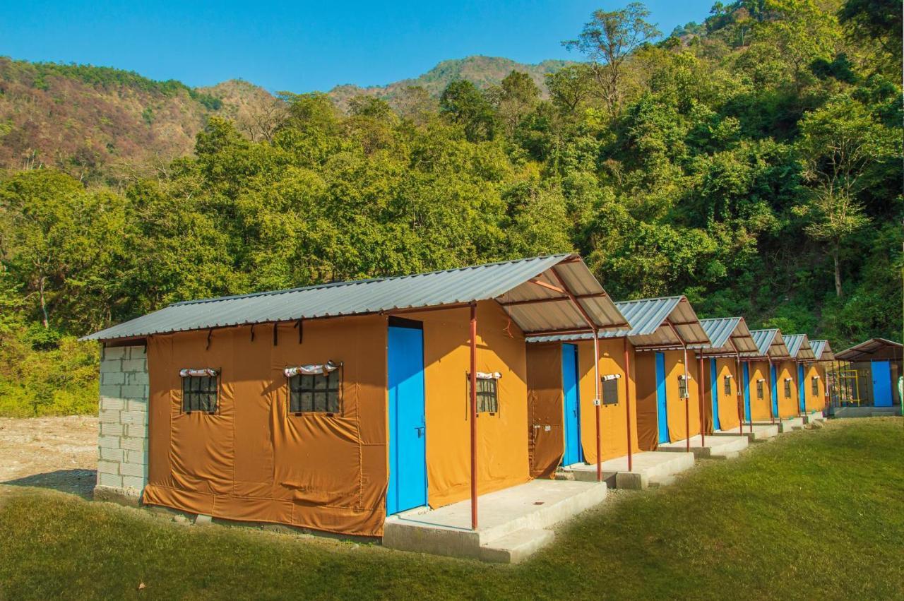 Riverside Glamping By Stayapart X Elephant Brook Bijni Esterno foto
