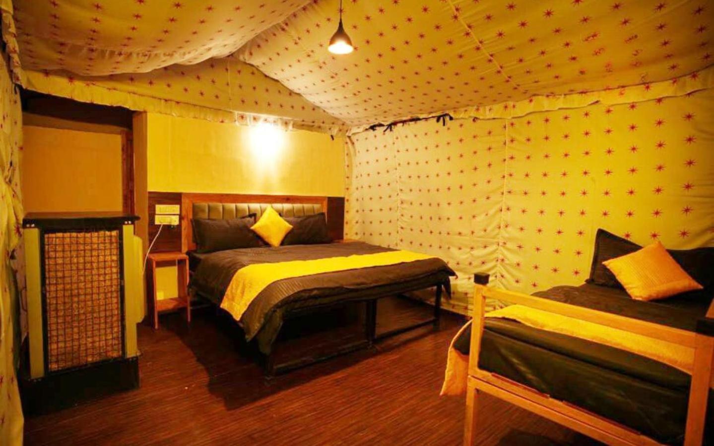 Riverside Glamping By Stayapart X Elephant Brook Bijni Esterno foto